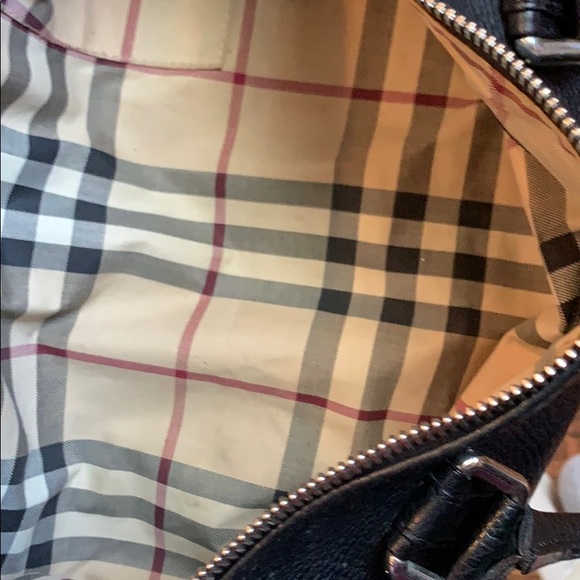 Authentic Burberry hand bag - Picture 8 of 15